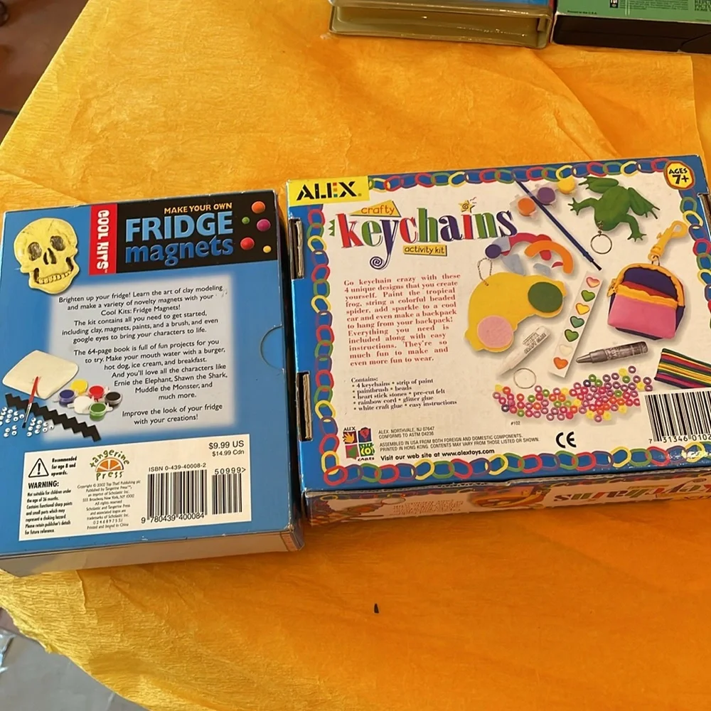 Miscellaneous play things for girl